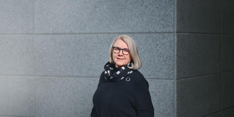 *Kuva ja kuva(alt)teksti: Riitta Keiski, Professori (emerita), TENKin puheenjohtaja 2019–2022 ja 2022–2025*